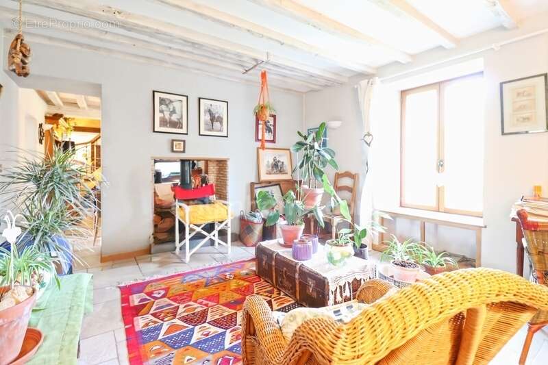 Maison à COULONGES