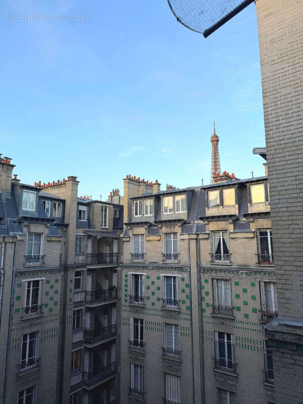 Appartement à PARIS-15E