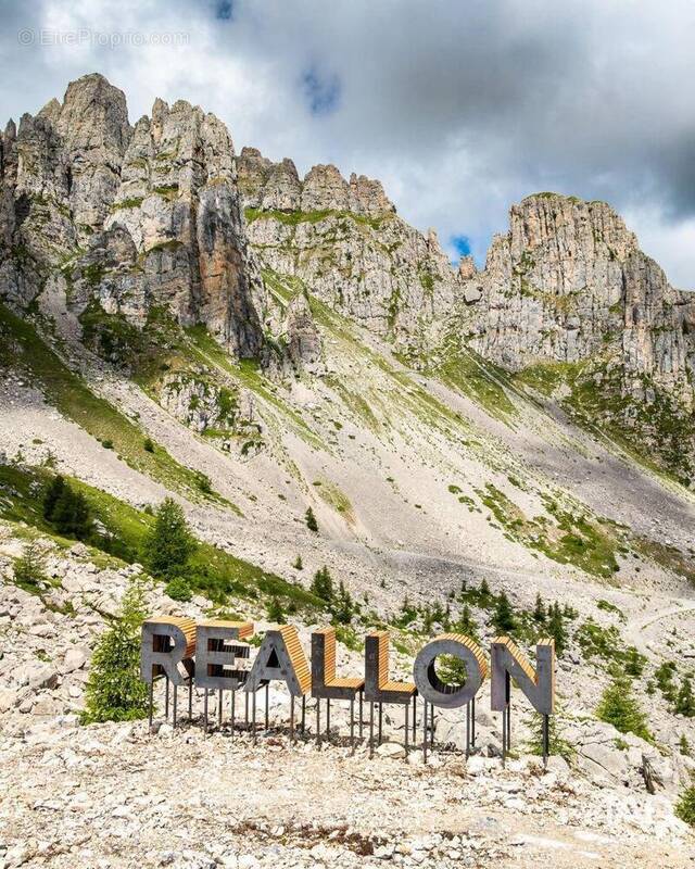 Photo 1 - Commerce à REALLON