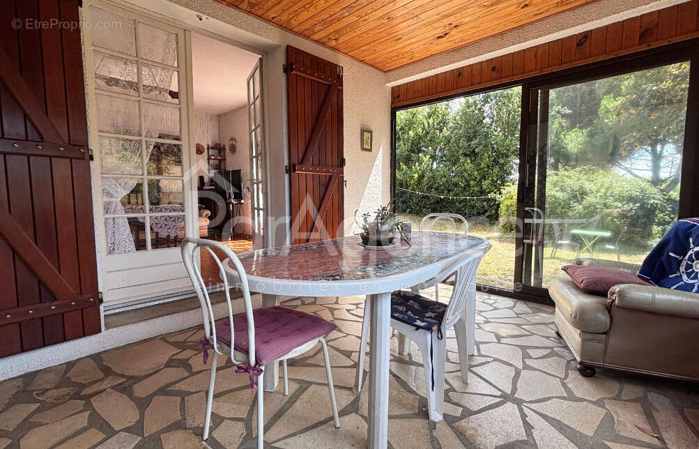 Maison de plain-pied sur terrain de 633 m2 - photo 6
