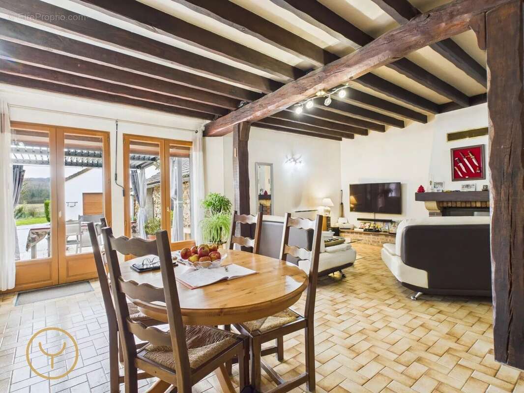 Maison à SAINT-NICOLAS-LA-CHAPELLE