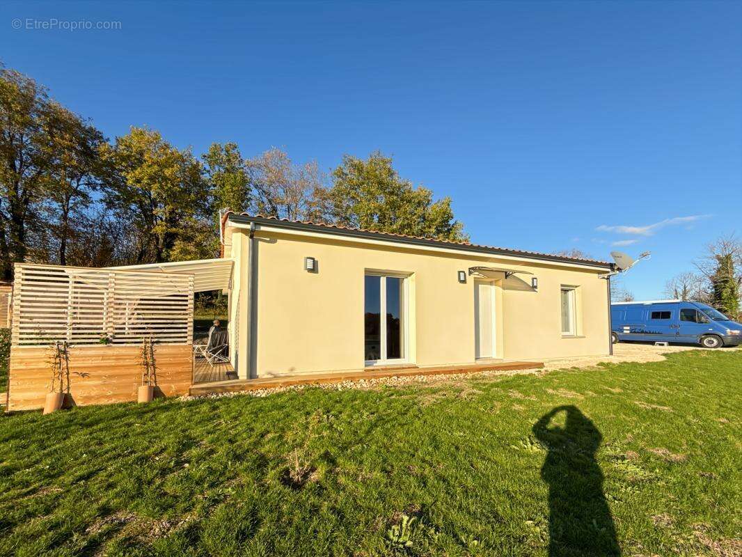 Maison à TOCANE-SAINT-APRE