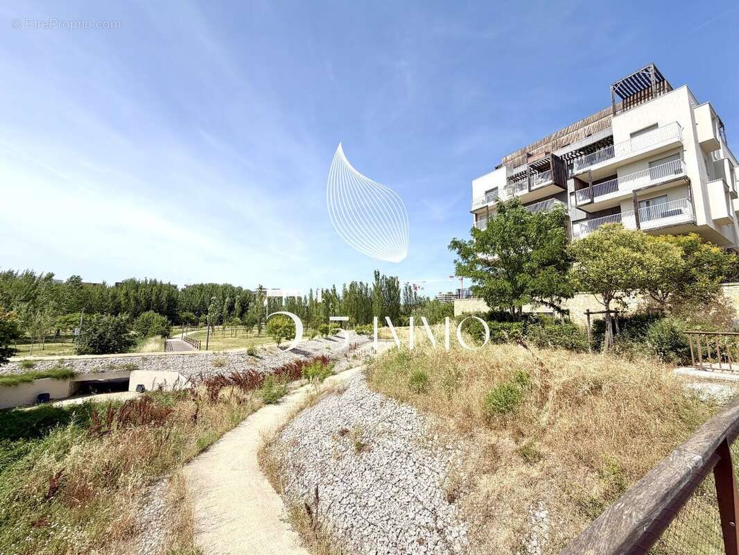 Avant dernier etage 4 pieces / vue parc charpak - photo 2