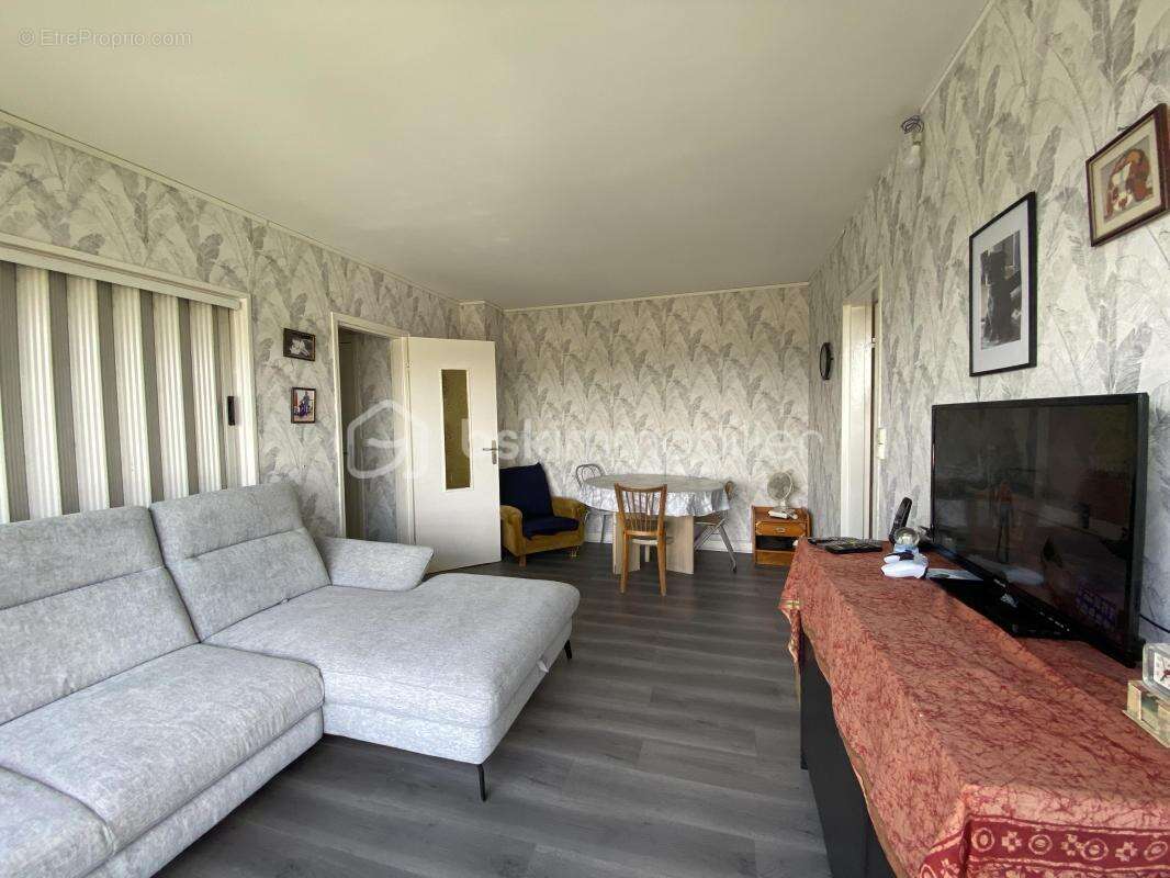 Appartement à SAVIGNY-SUR-ORGE