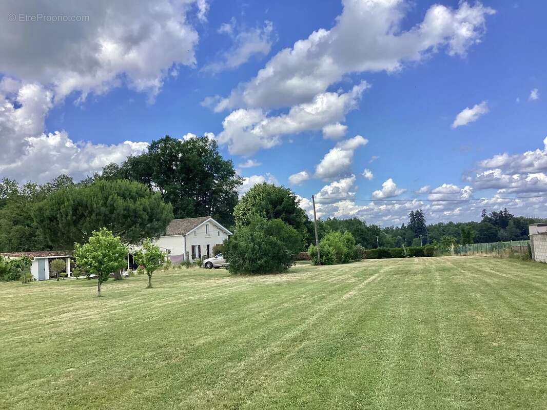 Maison à MONTPON-MENESTEROL