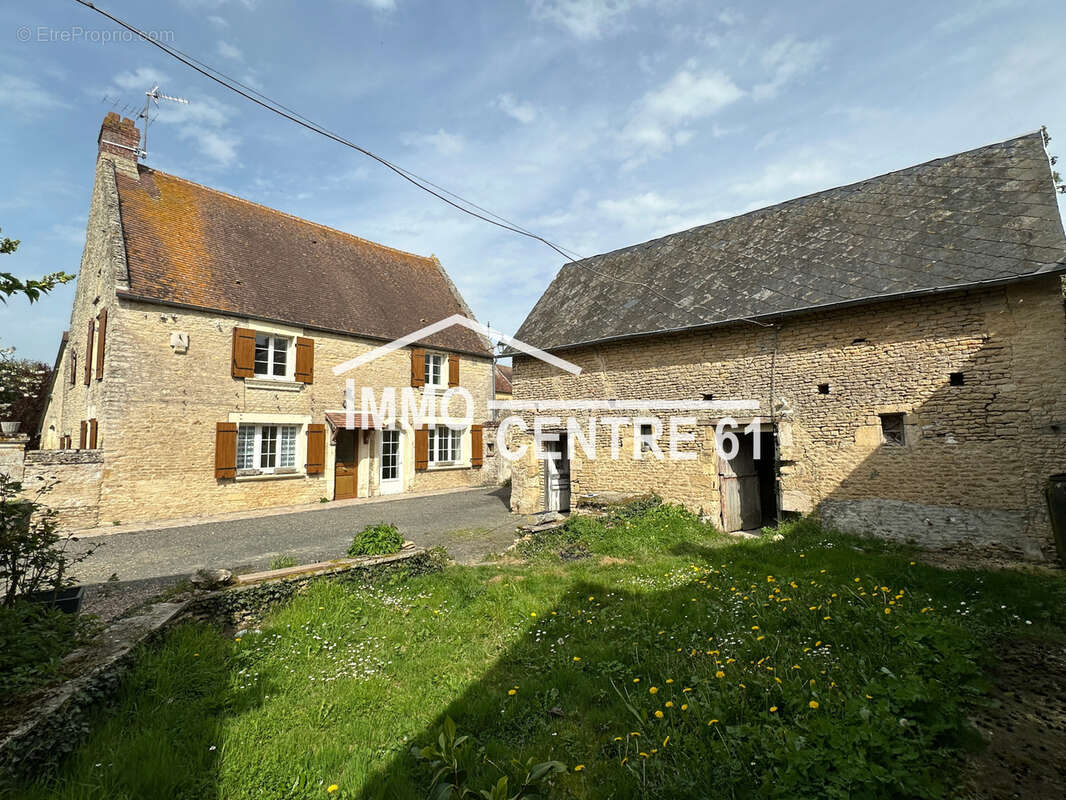 Maison à JORT