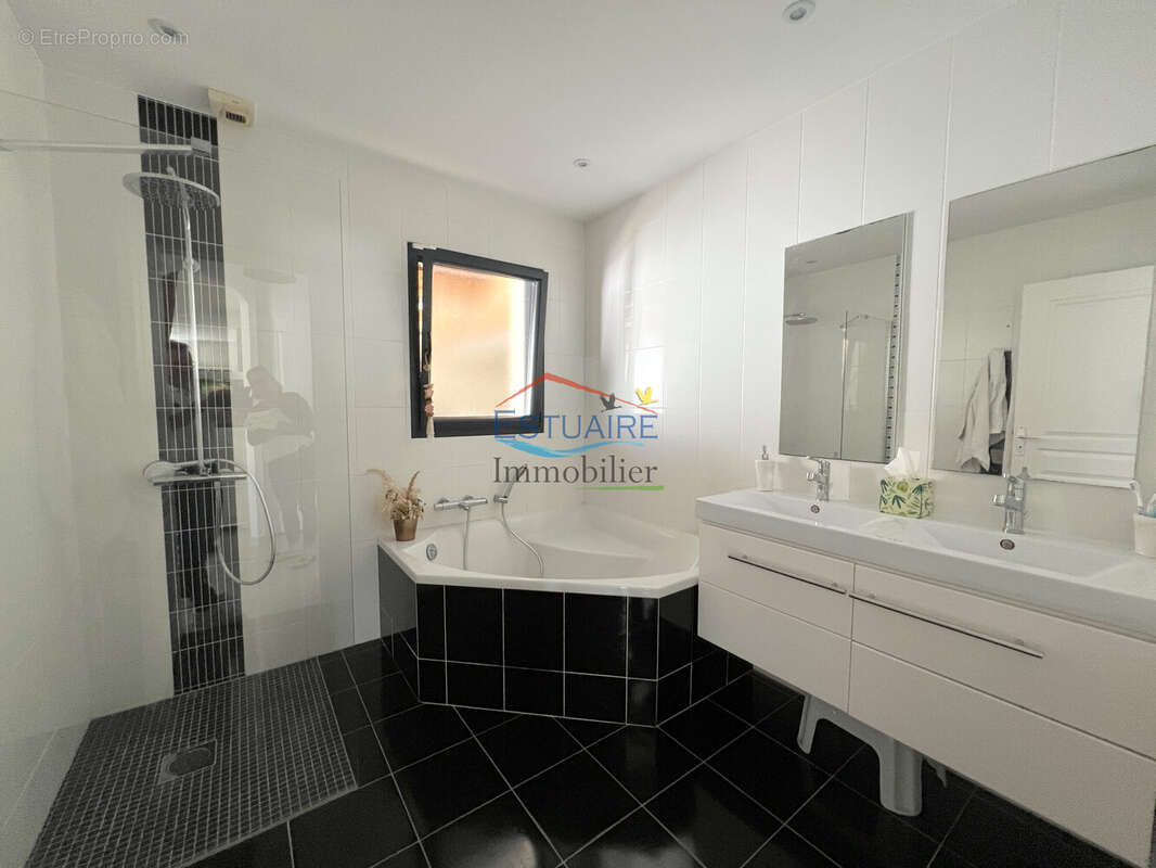 Maison 179 m² à Cordemais  - photo 9