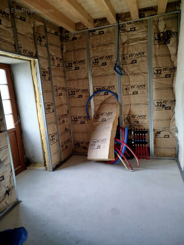 Maison à SAINT-ETIENNE-SUR-REYSSOUZE