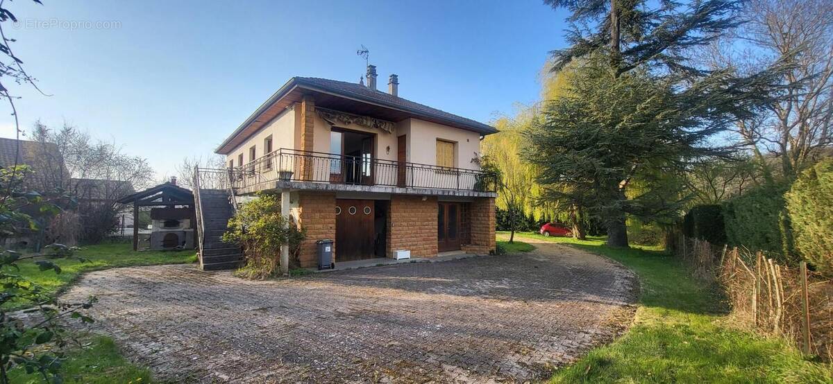 Photo 1 - Maison à EYZIN-PINET