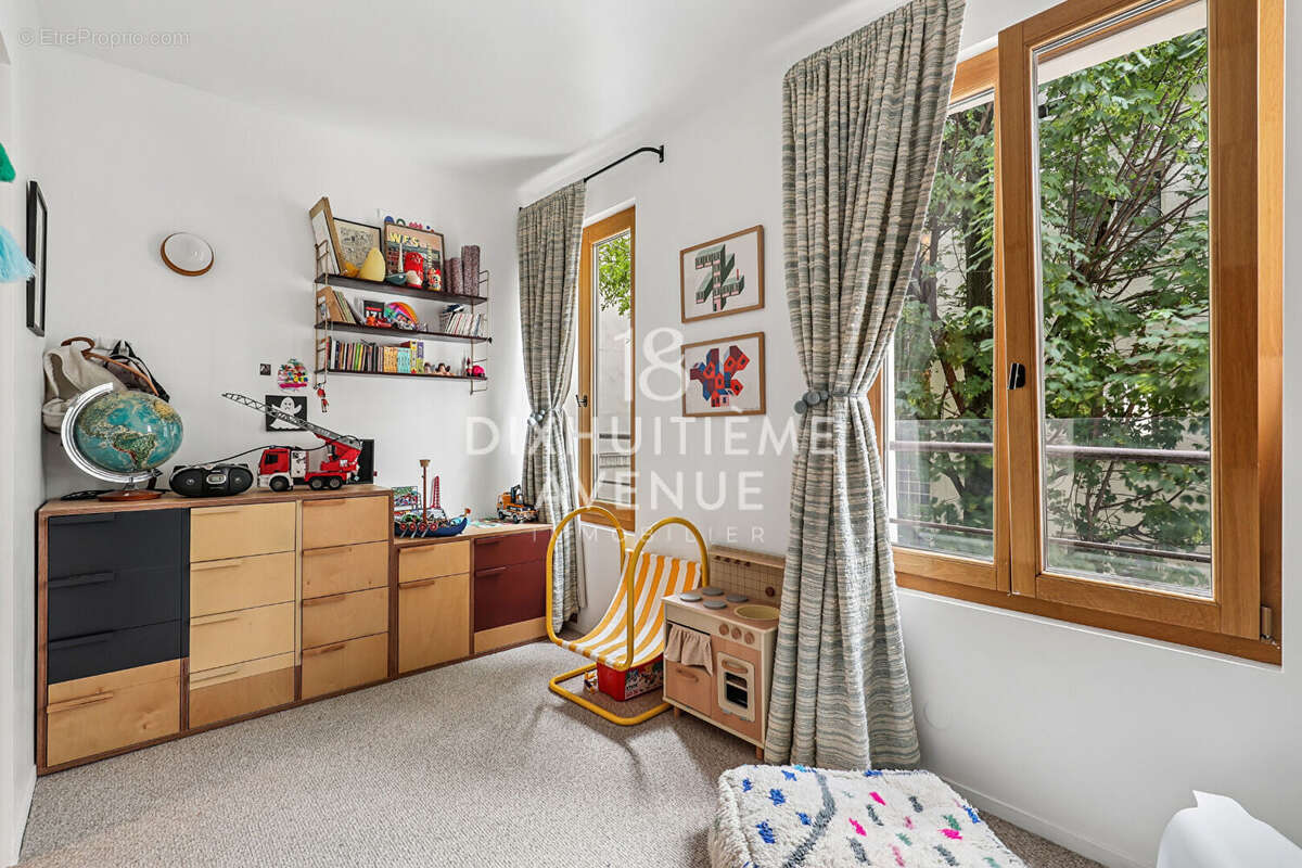 Appartement à PARIS-18E