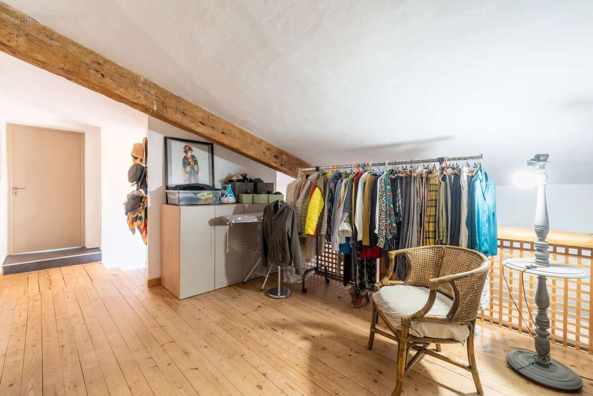 Maison à GATTIERES