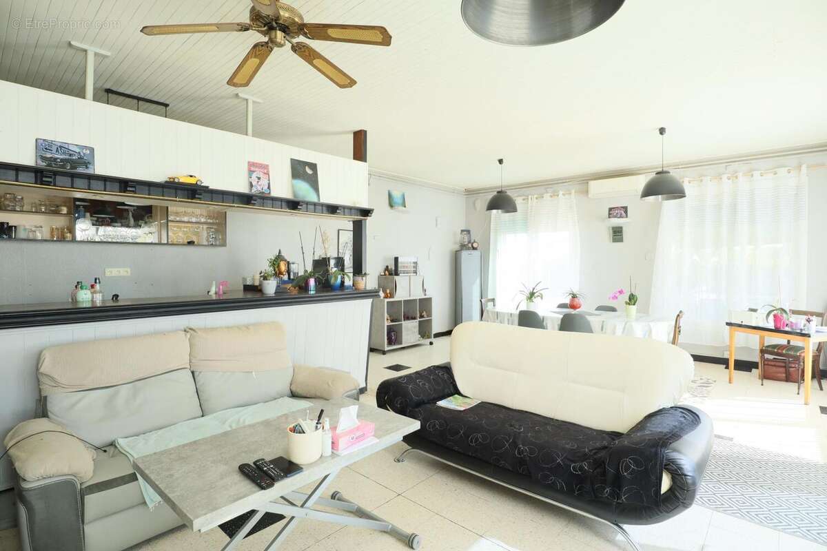 Photo 2 - Maison à MAIRE-LEVESCAULT