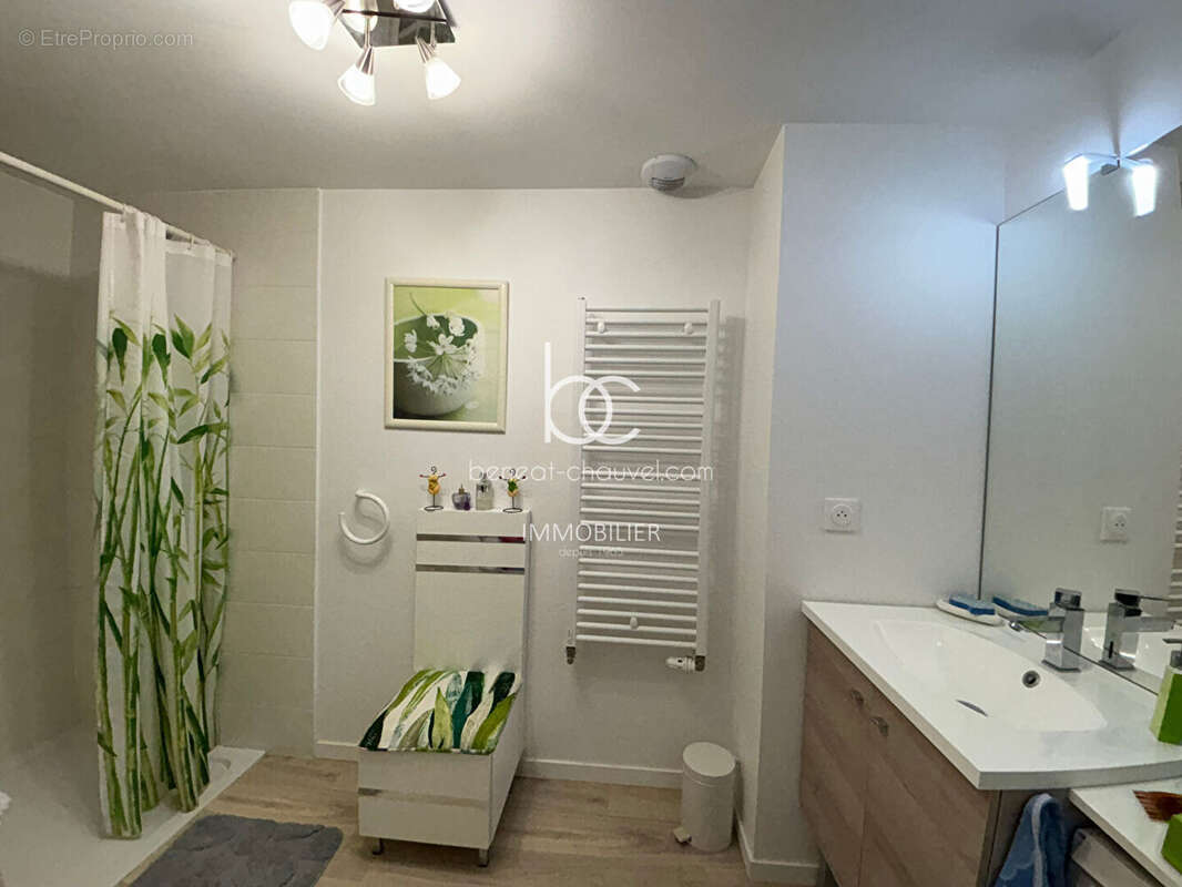 SÉNÉ / VANNES TOHANNIC Appartement T5 Familial 87 m²  Terrasse & Jardin Privatif 3 Chambres ? 2 Parkings - photo 7