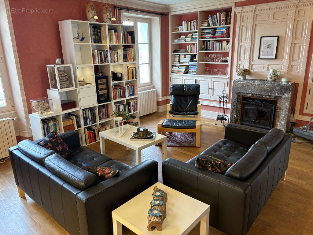 Proche pompadour grande maison avec dependances - photo 15