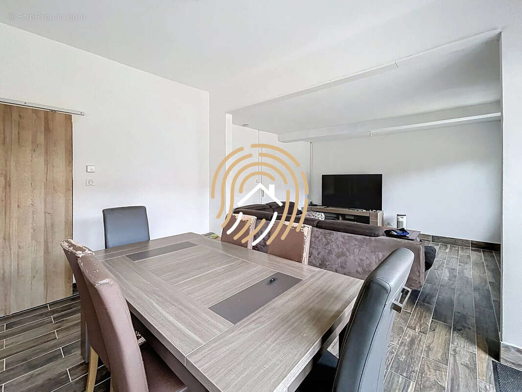 Maison 171 m² à Raimbeaucourt  - photo 6