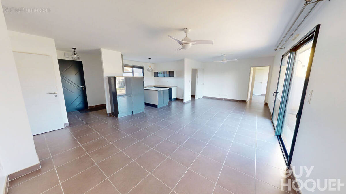 Maison à FONTAINE-LE-COMTE