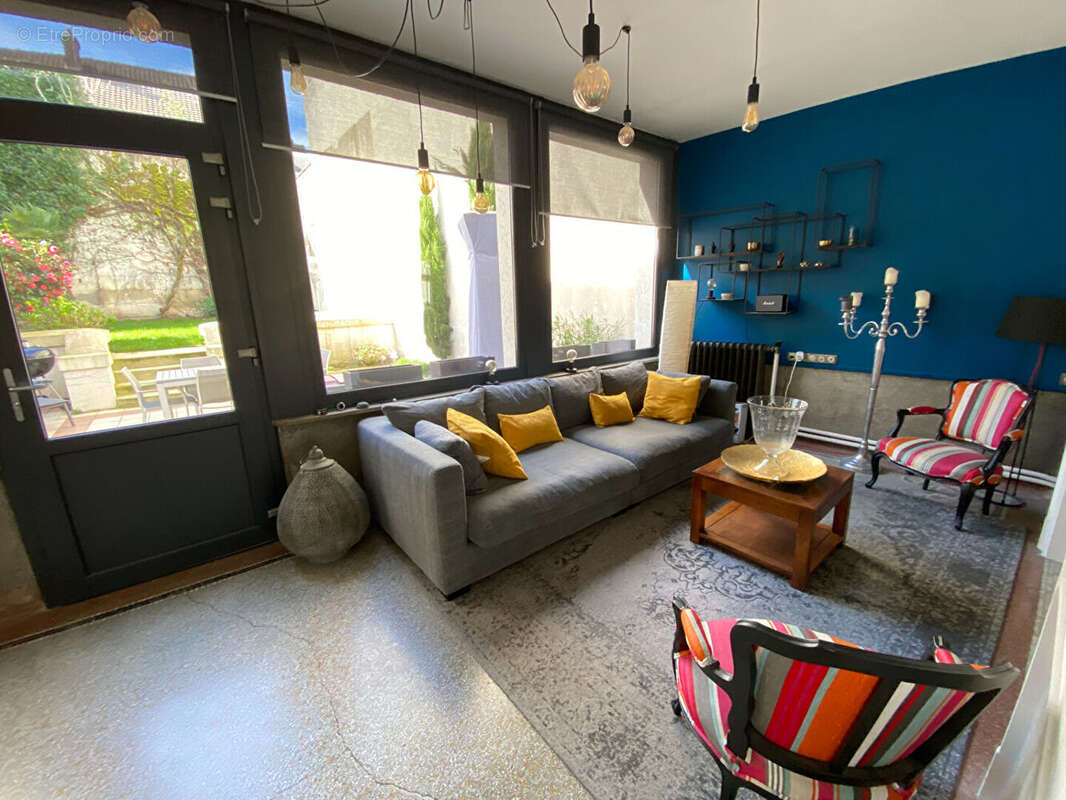 Maison à SAINT-QUENTIN