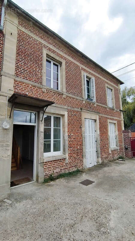 Appartement à HERMES