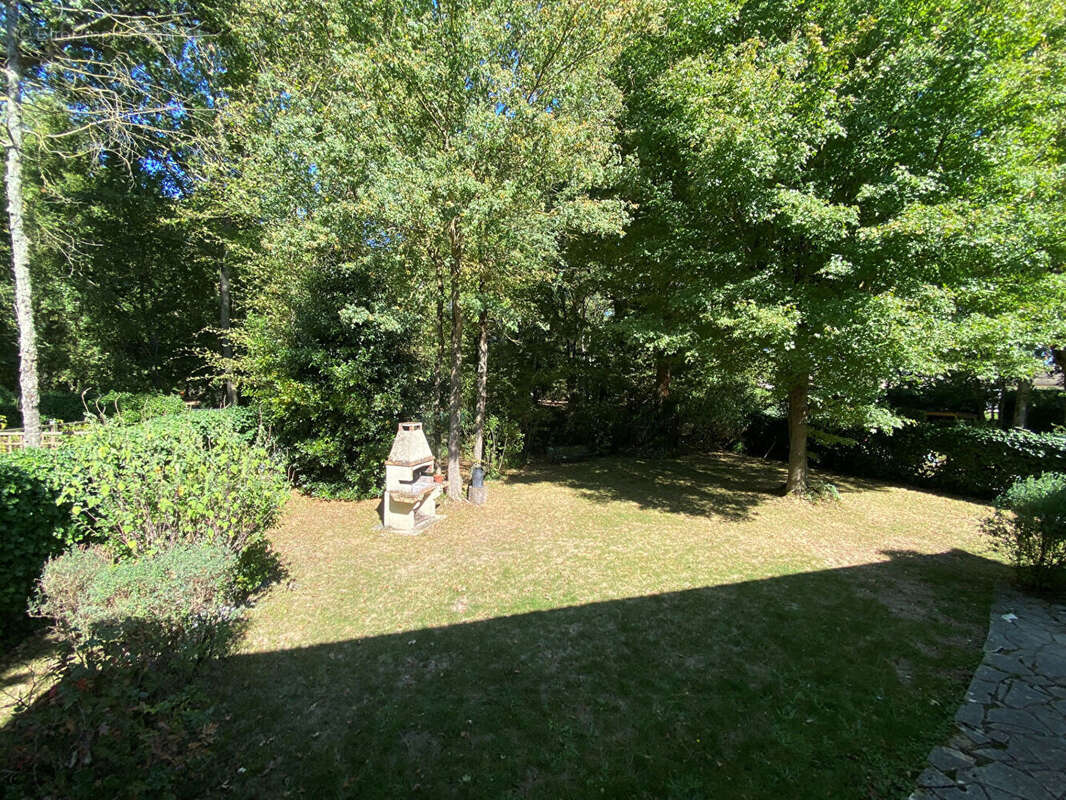 Maison à LEUDEVILLE