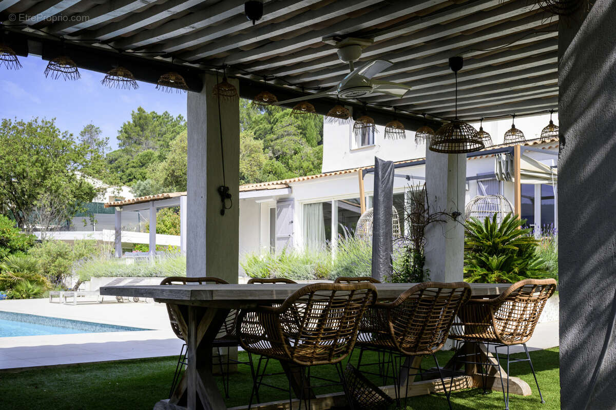 Maison à PLAN-DE-LA-TOUR