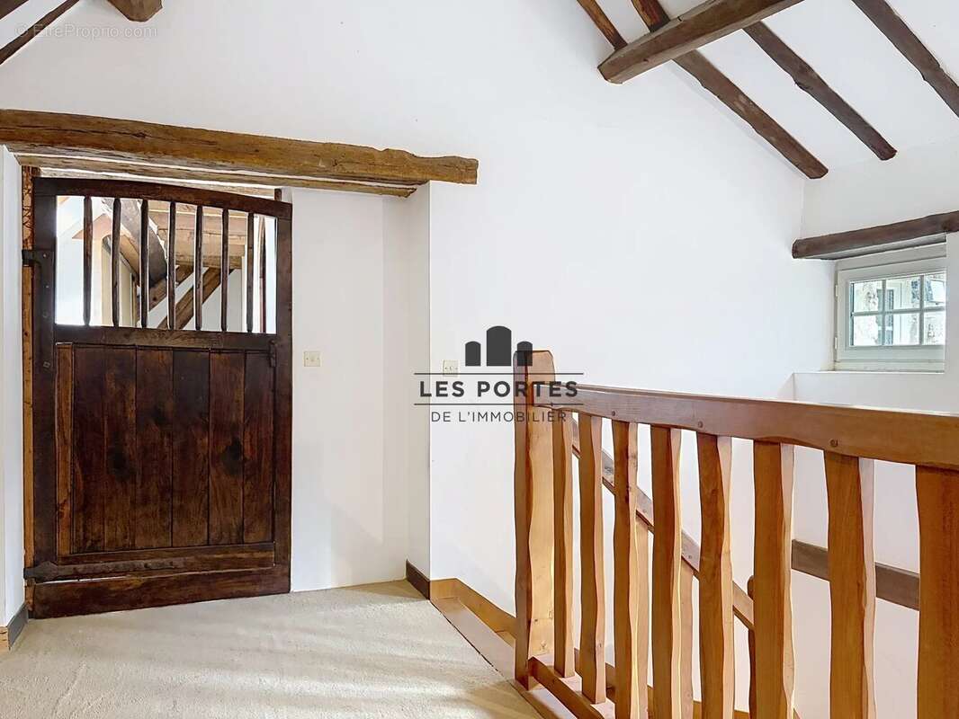 Maison en pierre de 185 m² env  avec  des  dependances  (91590) guigneville sur essonne - photo 12