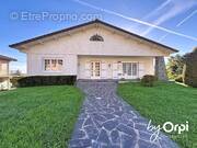 Maison à SAINT-ELOY-LES-MINES