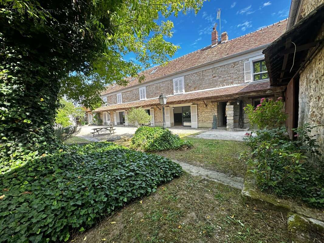 Maison à ARBONNE-LA-FORET