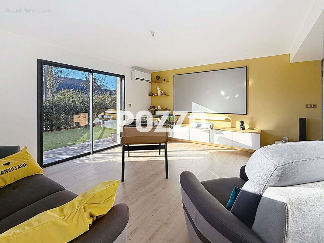 BREHAL Maison moderne de 155 m² à proximité des commerces et de la plage - photo 2