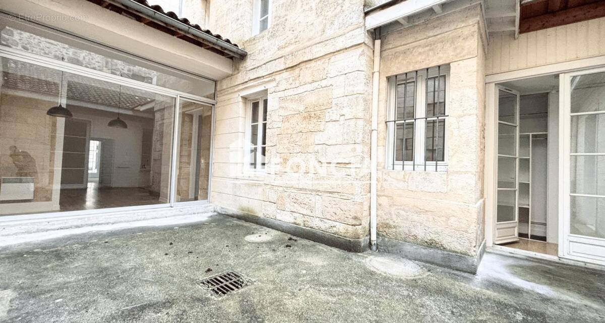 Appartement à BORDEAUX