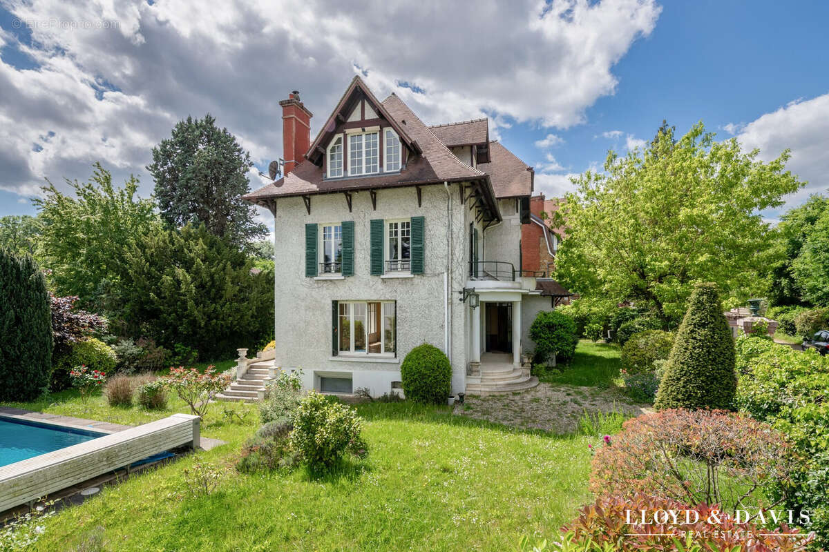 Maison à VAUCRESSON