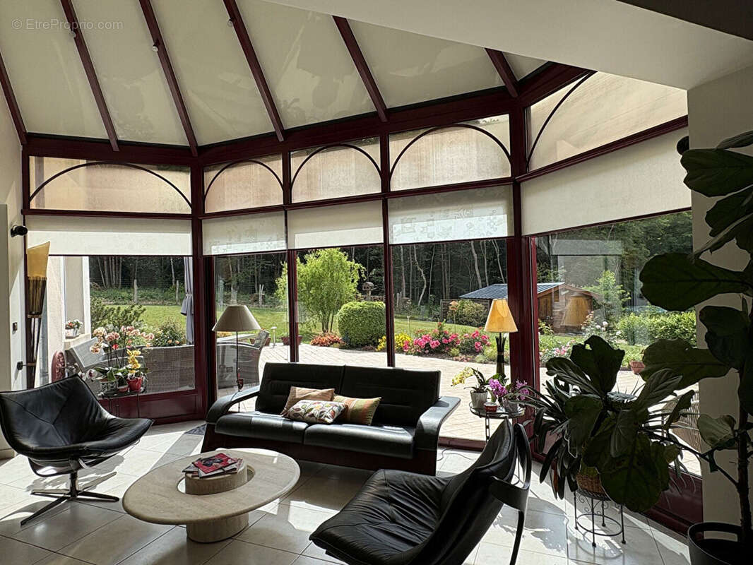 Maison à NAZELLES-NEGRON