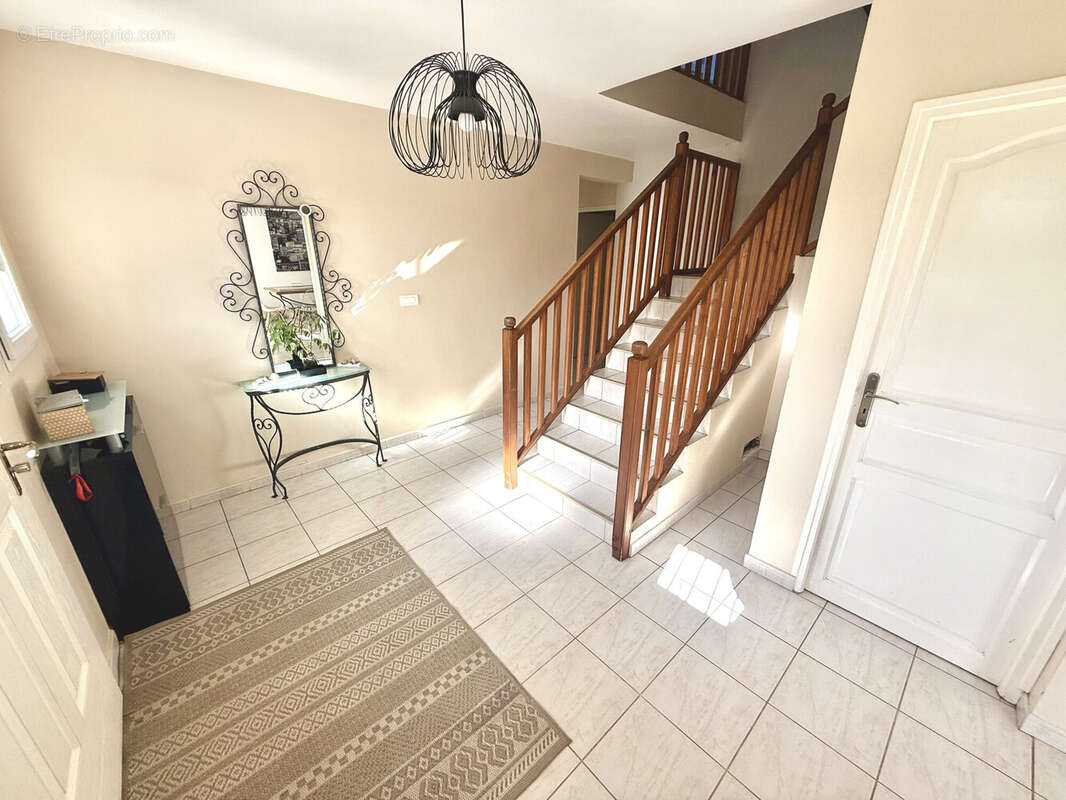 Maison à COMPERTRIX