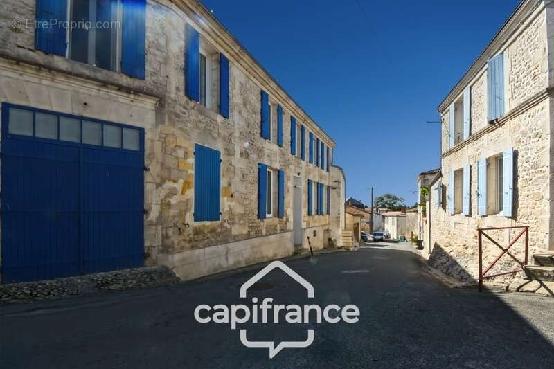 Maison à PONT-L&#039;ABBE-D&#039;ARNOULT