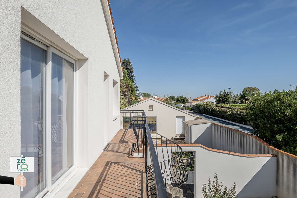 Maison à LES MAGNILS-REIGNIERS