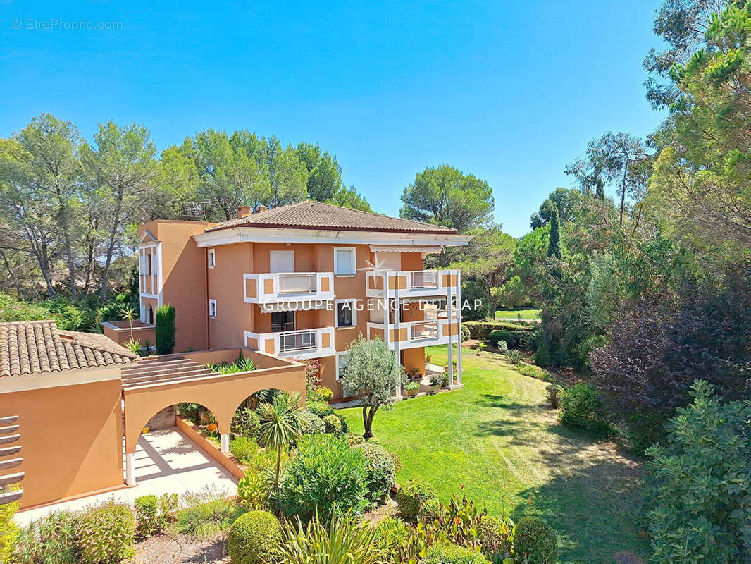 Appartement à SAINT-RAPHAEL