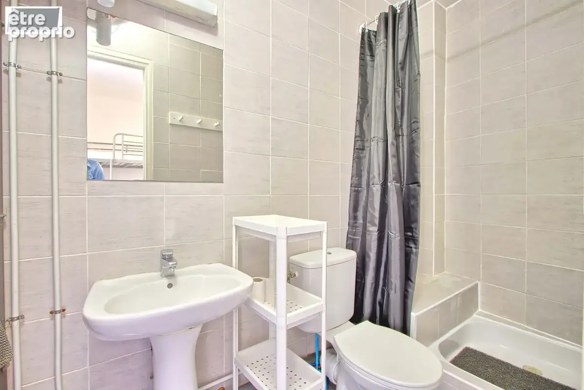 TOULON, Centre-Ville, studio de 15.5m2 en parfait état et idéalement placé - photo 6