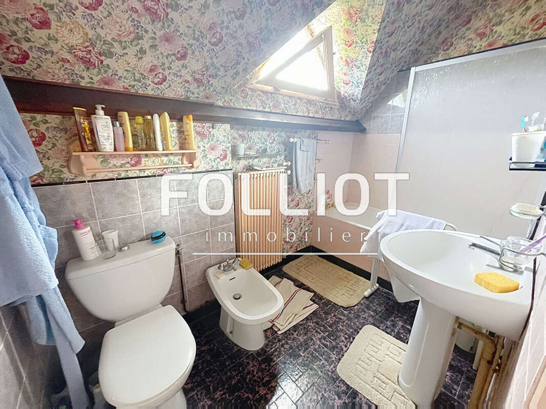 Maison à AMFREVILLE