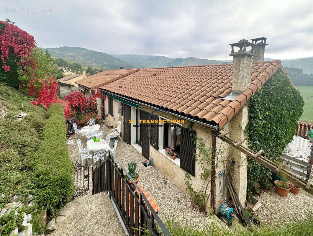 Maison à LA VALLA-EN-GIER