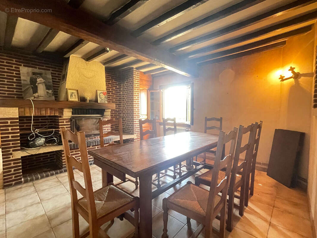 Maison à VIEFVILLERS