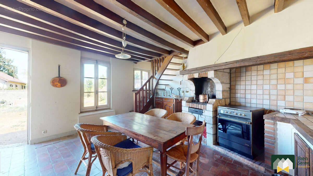 Maison 107 m² à Houville-La-Branche  - photo 2