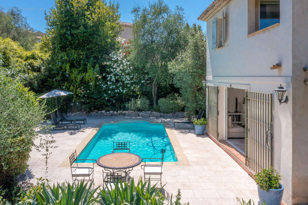 Maison à LA COLLE-SUR-LOUP