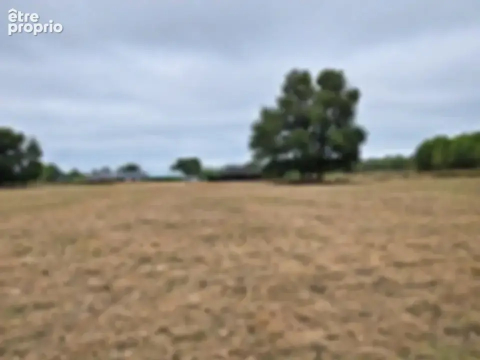 Terrain à CEZAC