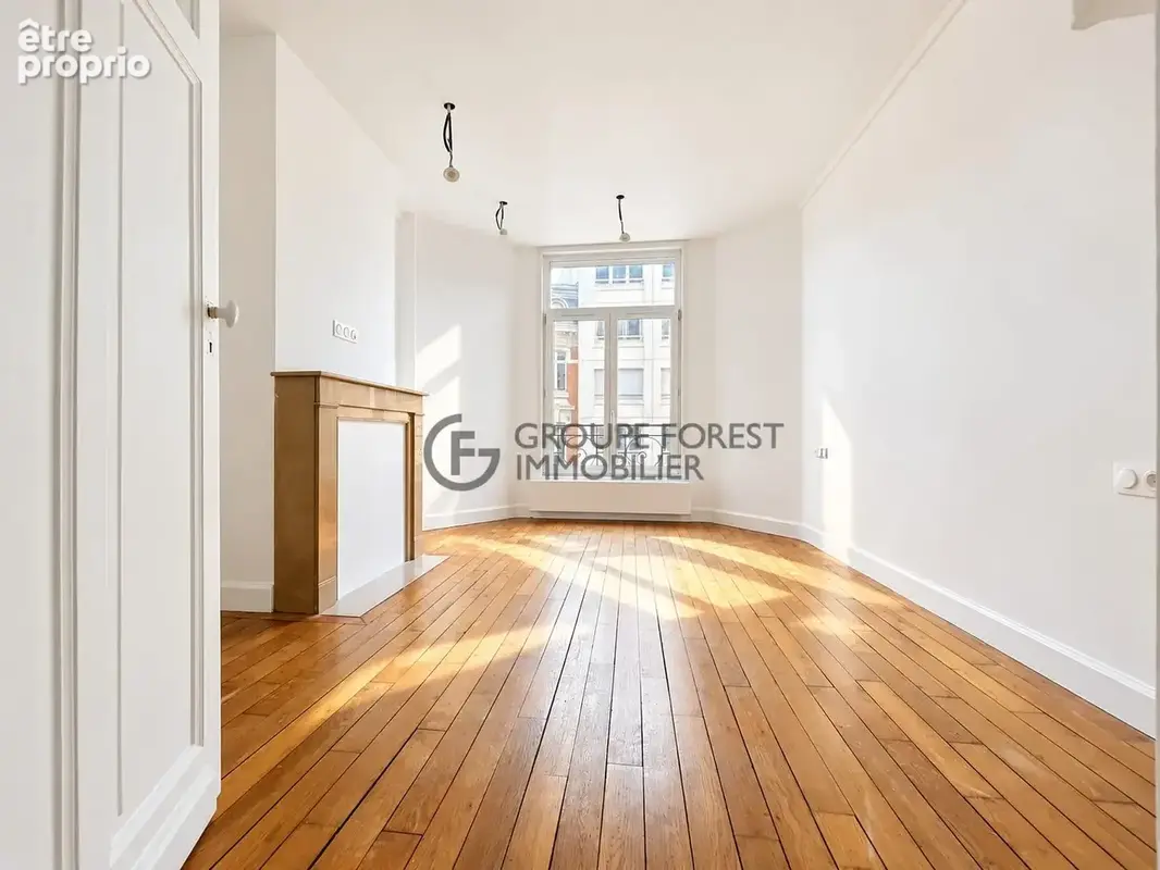 Appartement 4 pièces 85 m² à vendre à La Madeleine (59110) - photo 4