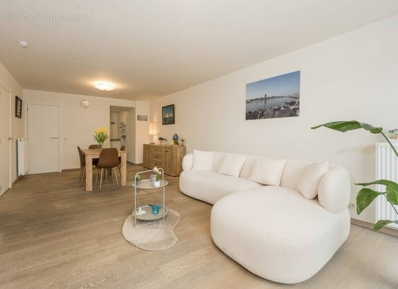 Appartement à NANTERRE