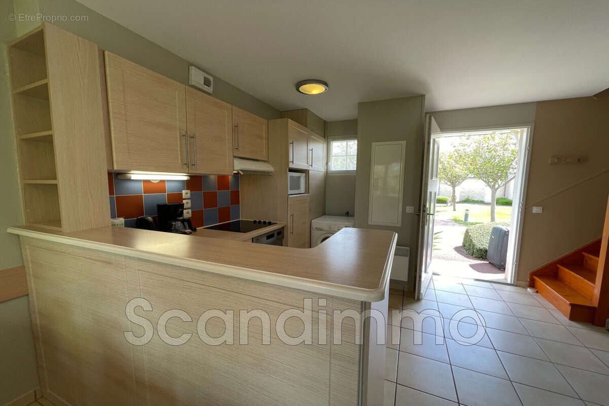 Maison à PORT-EN-BESSIN-HUPPAIN