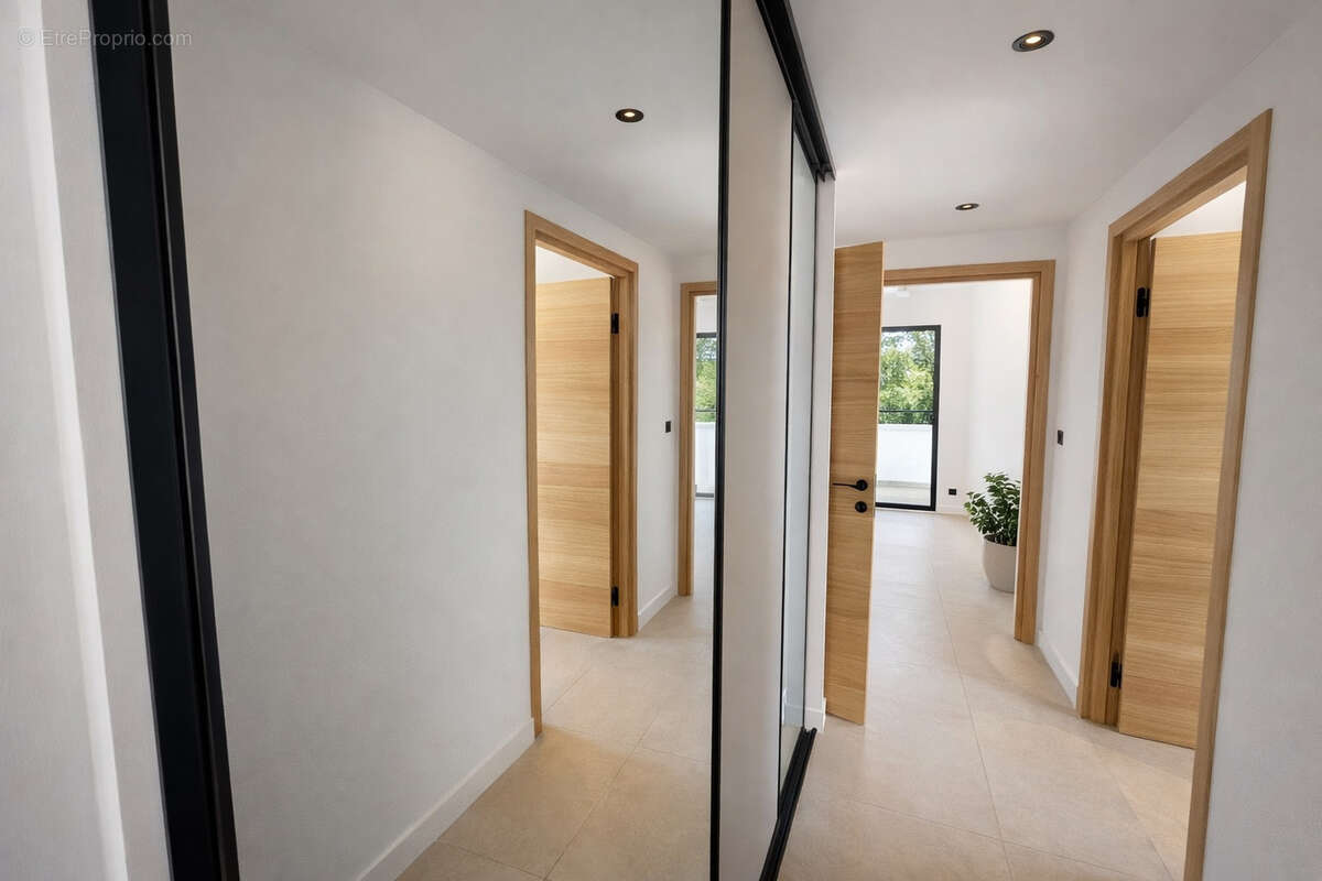 Appartement à CASTRIES