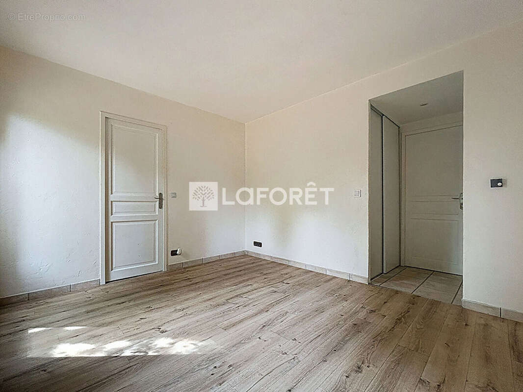 Maison à MAROLLES-EN-BRIE