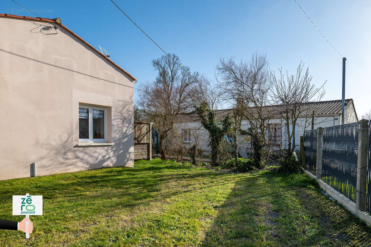 Maison à SAINT-DENIS-DU-PAYRE