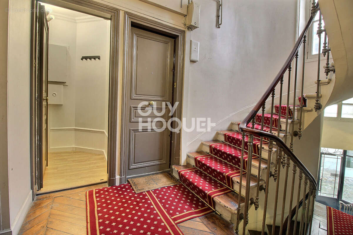 Appartement à PARIS-9E