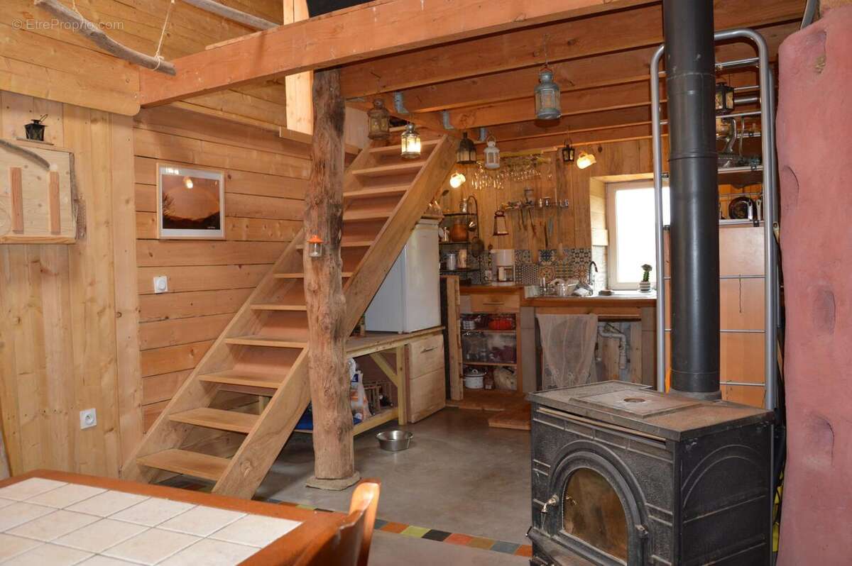 Maison 164 m² à Peux-Et-Couffouleux  - photo 9